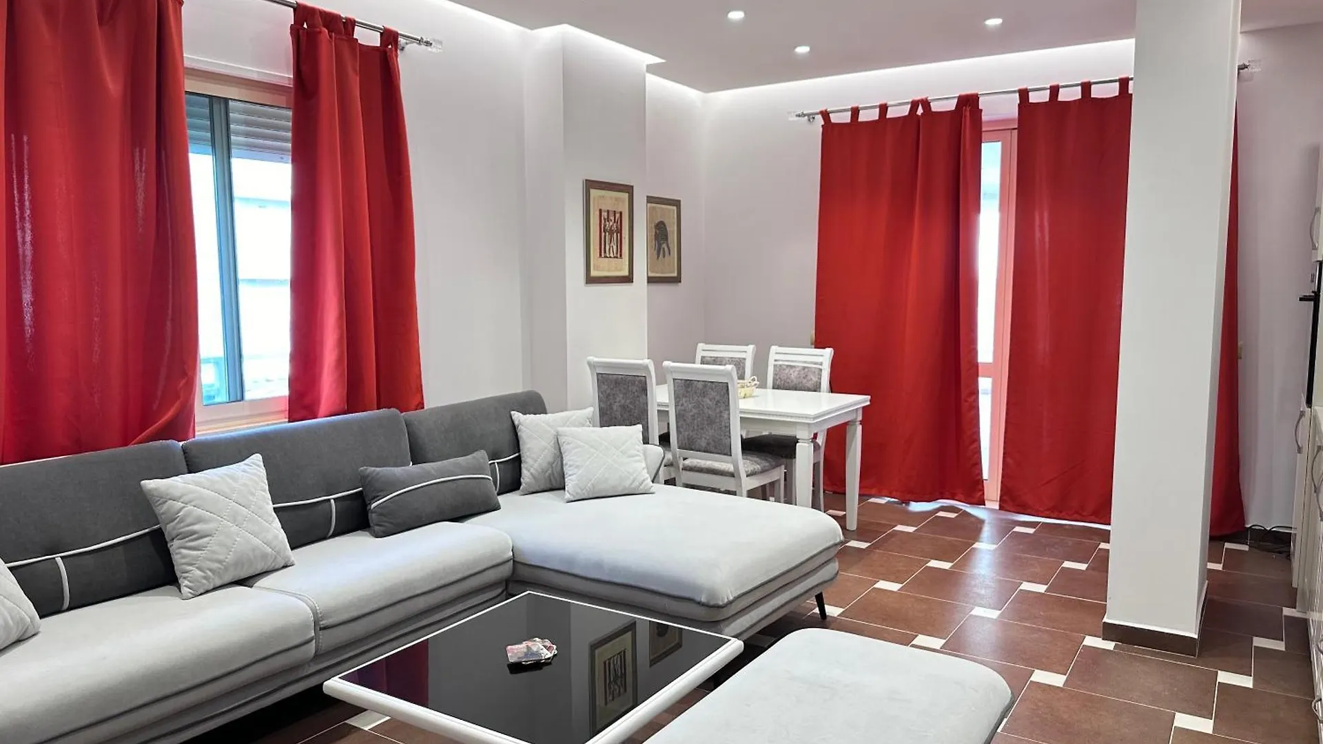 Appartement Heaven Penthouse Sea View à Saranda Albanie